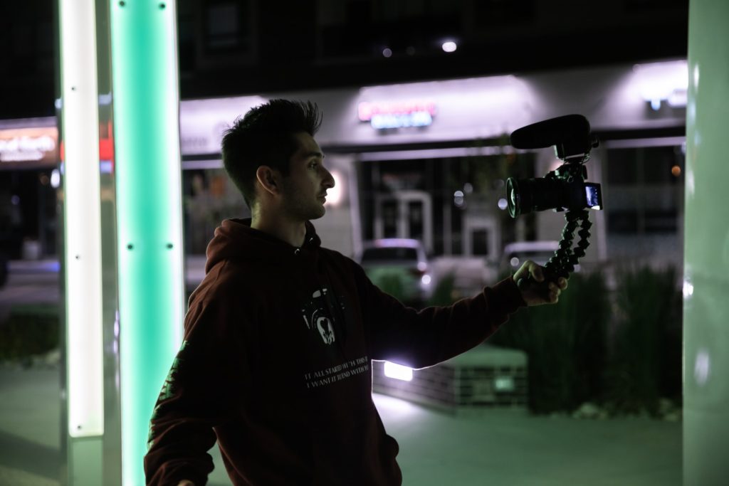 selfie vlogger camera live recording